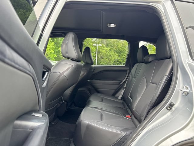 Used 2025 Subaru Forester Limited AWD/4WD image 20