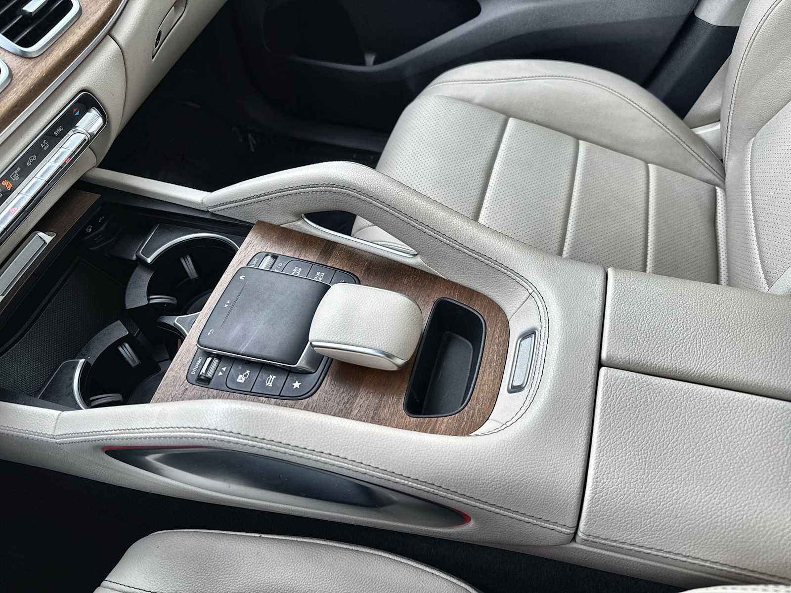 Used 2022 Mercedes-Benz GLE 350 image 22