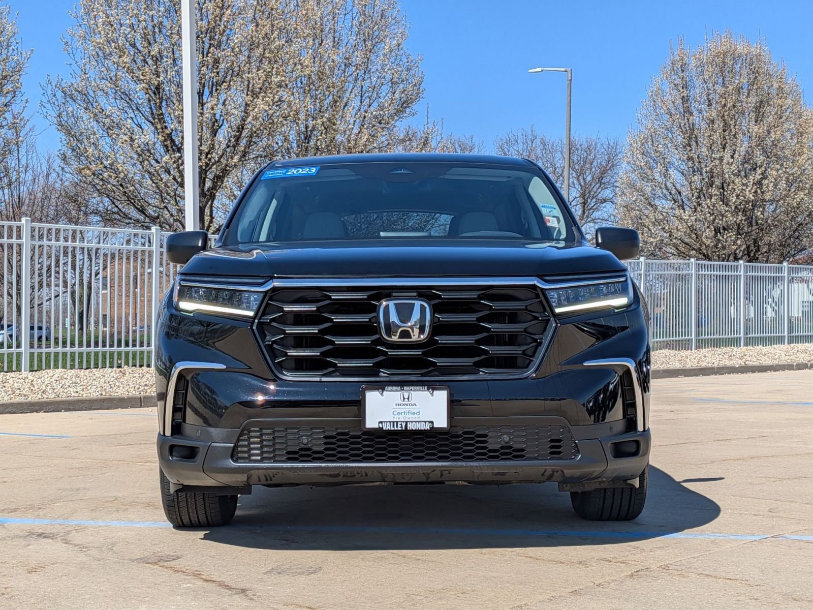 Certified 2023 Honda Pilot LX image 3