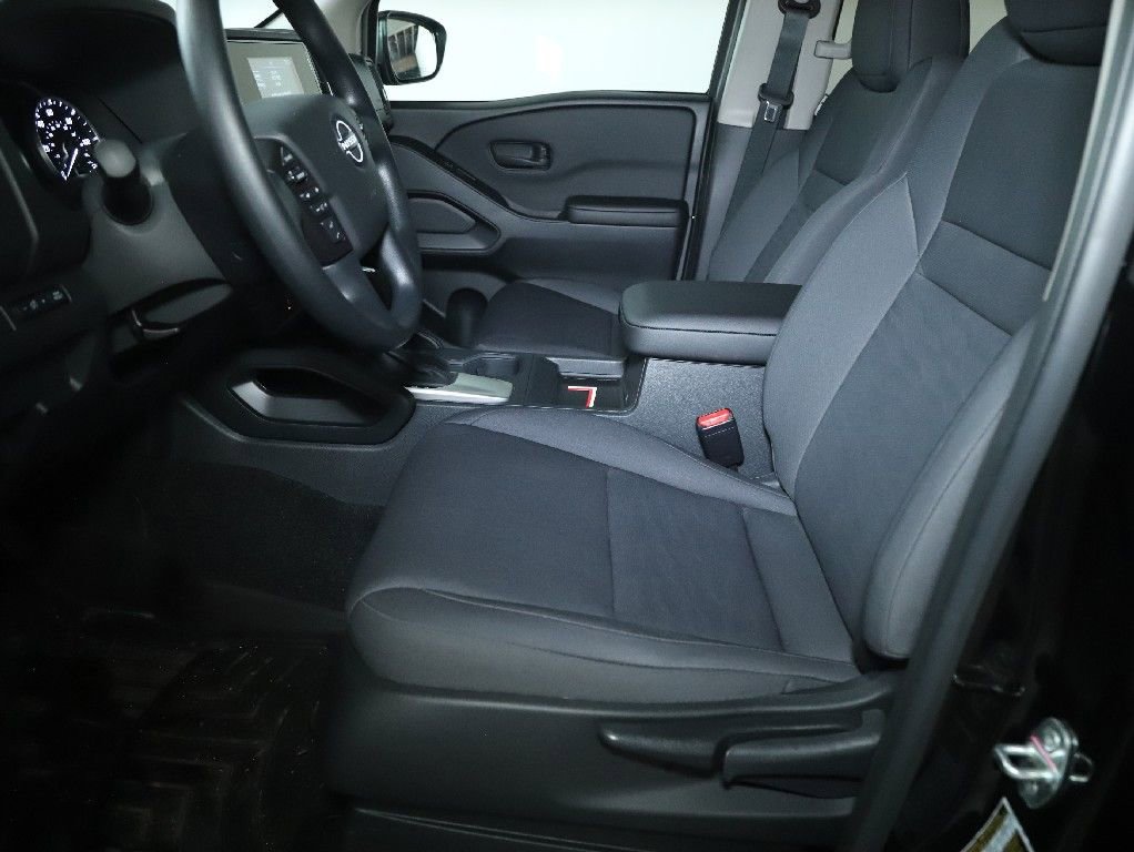 Certified 2025 Nissan Frontier S image 18