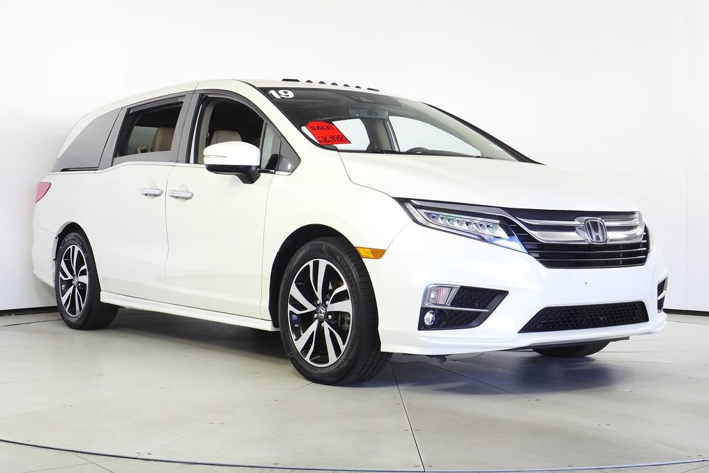 Used 2019 Honda Odyssey Elite image 4