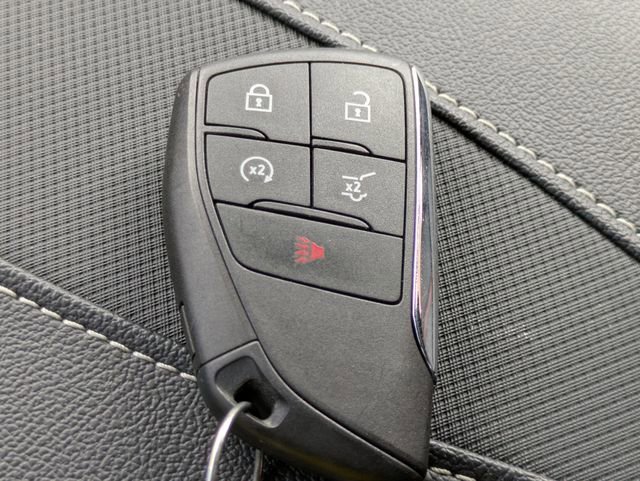 Used 2024 Chevrolet Traverse RS image 28