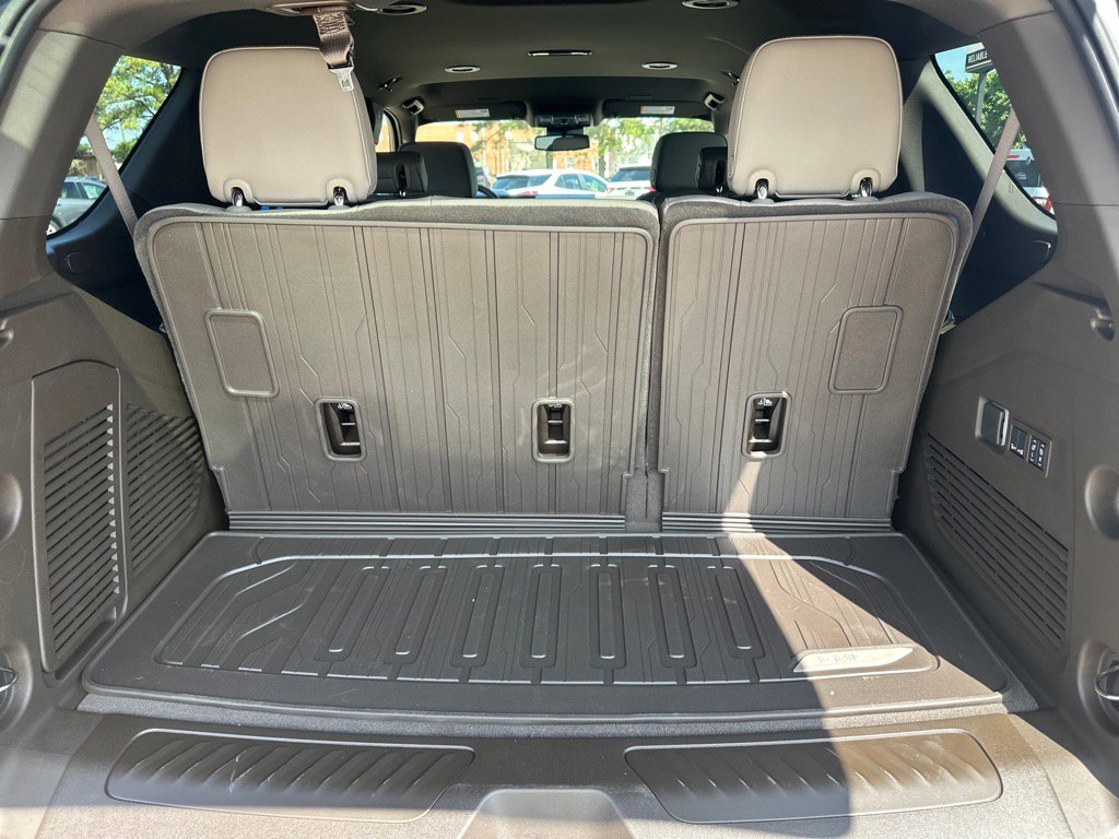 New 2025 GMC Yukon Elevation w/ LPO, Floor Liner Package image 12