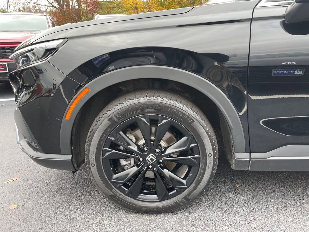 Used 2024 Honda CR-V Sport Touring image 3