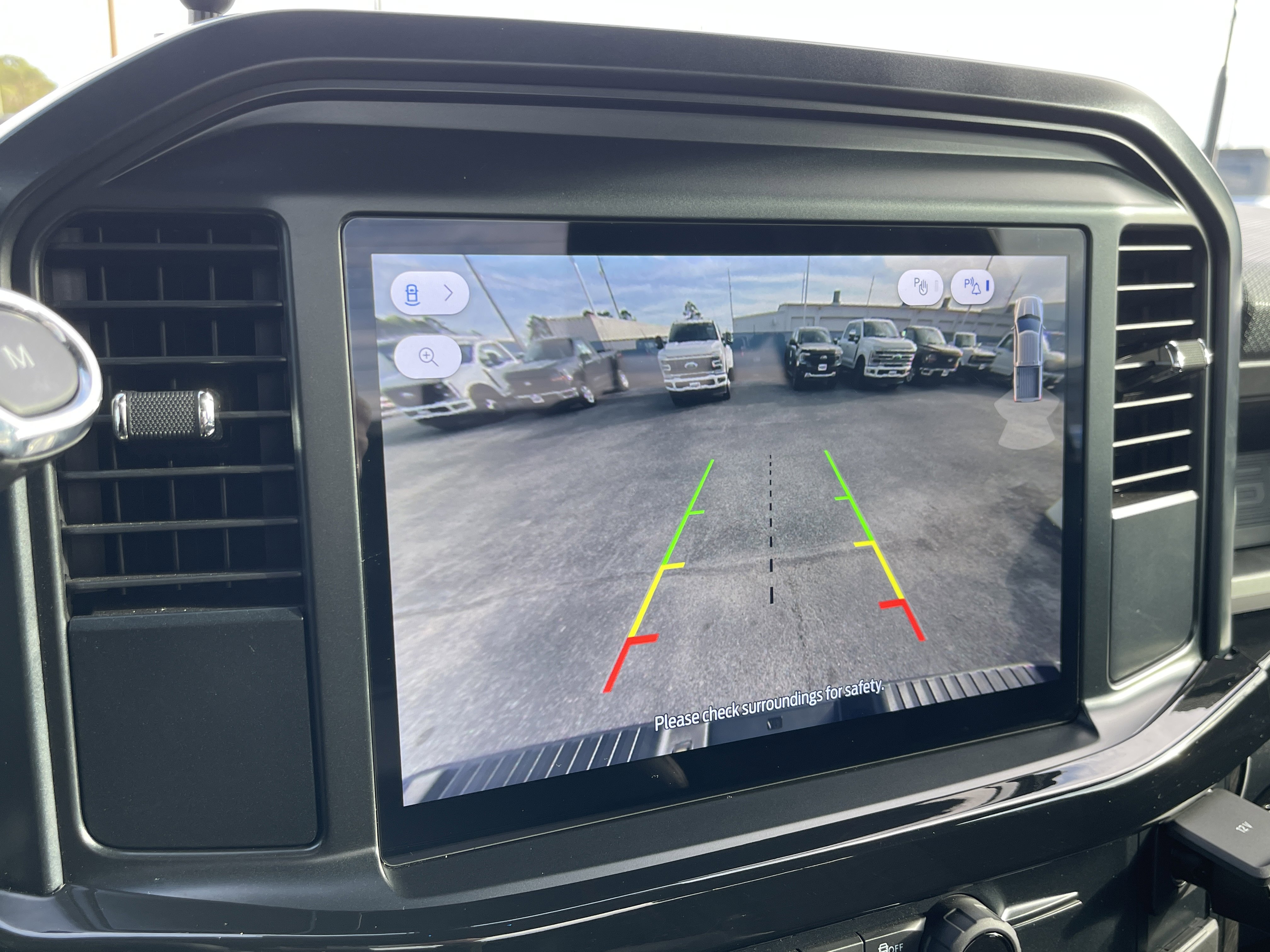 Used 2025 Ford F150 XL w/ Equipment Group 103A High image 29