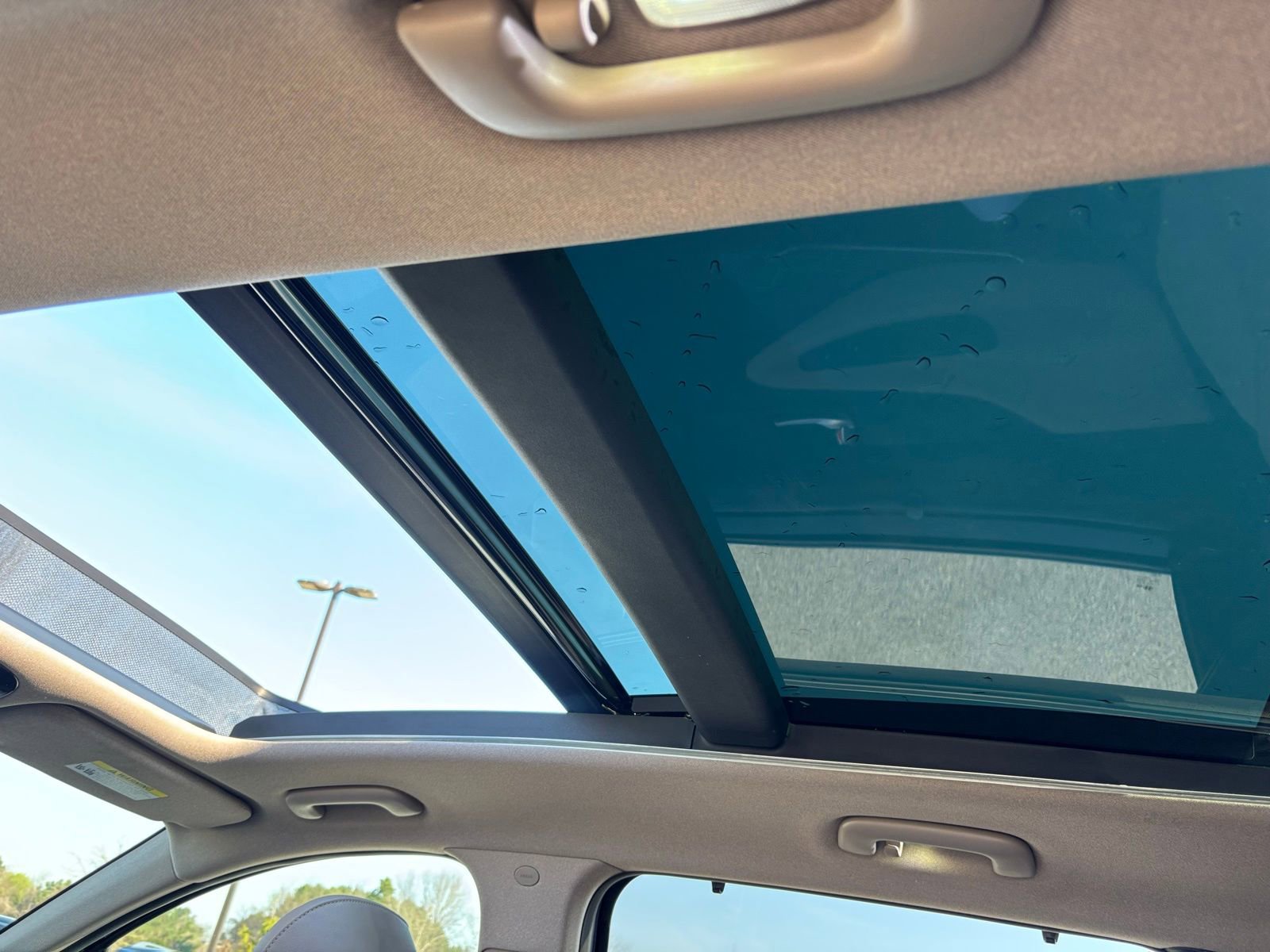 Used 2022 Hyundai Santa Fe Limited image 19