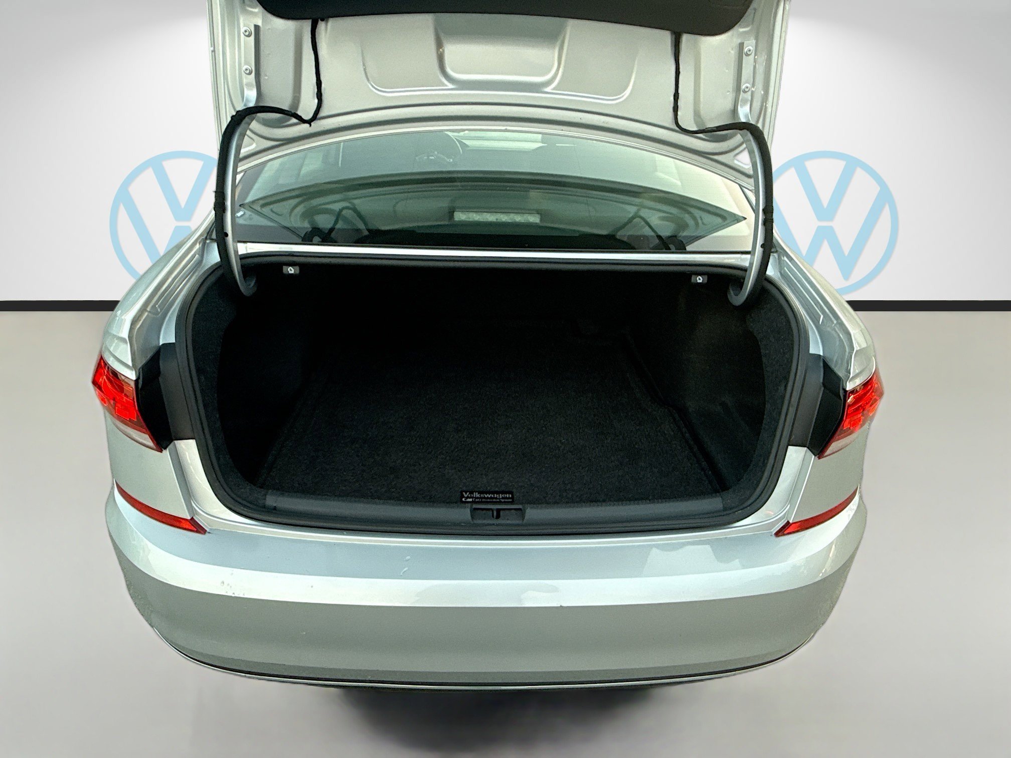 Used 2021 Volkswagen Passat 2.0T S image 25