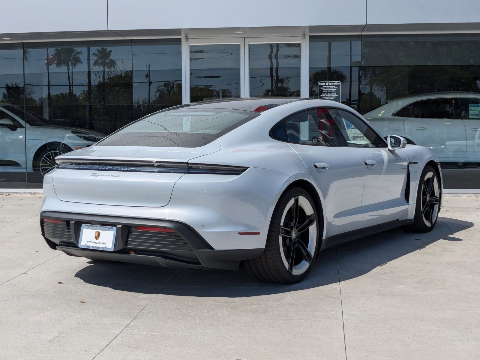 New 2025 Porsche Taycan 4S image 14