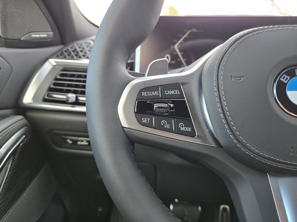 New 2026 BMW X6 xDrive40i w/ Climate Comfort Package image 29