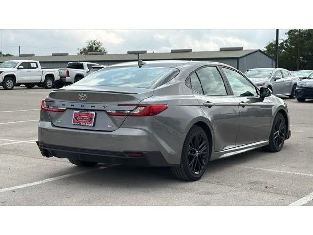 Used 2025 Toyota Camry SE FWD image 6