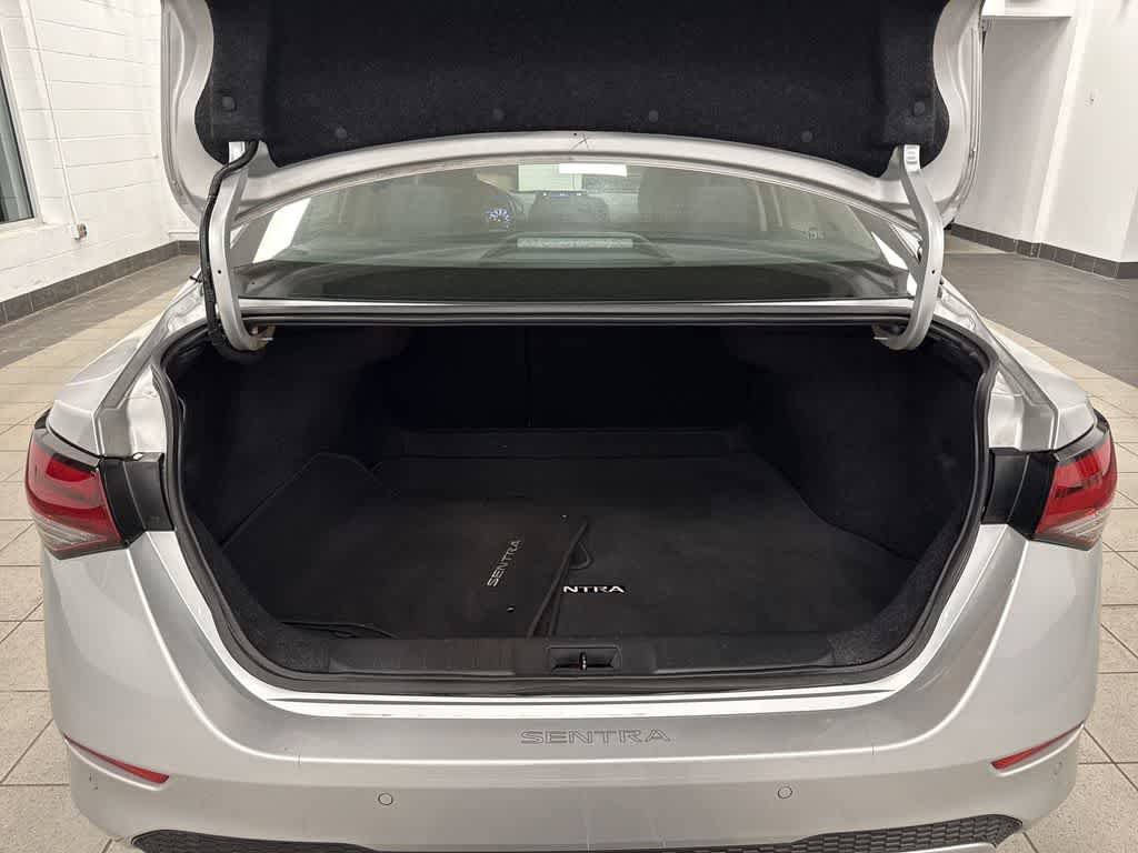 Used 2021 Nissan Sentra SV FWD image 11