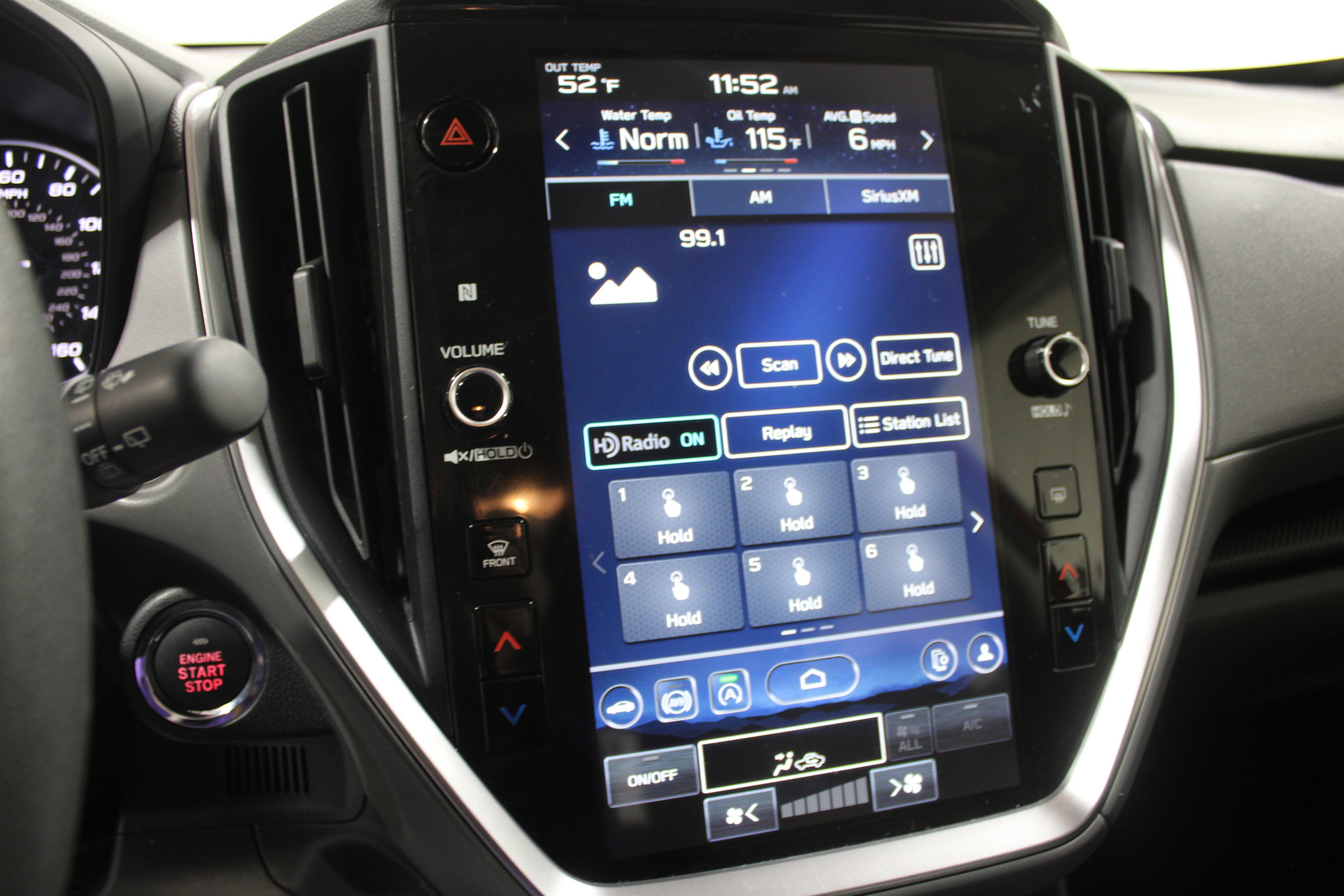 Used 2024 Subaru Crosstrek 2.0i Premium image 13