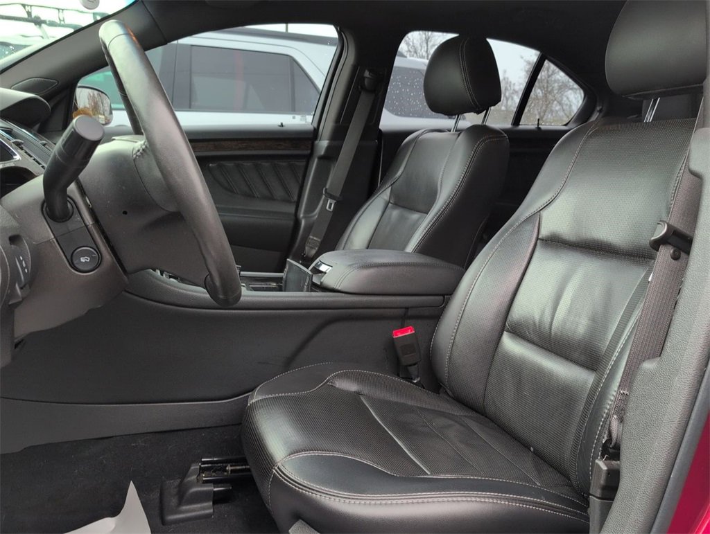 Used 2019 Ford Taurus Limited image 10