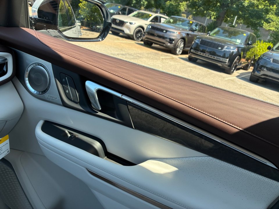 New 2026 Buick Enclave Avenir w/ Super Cruise Package FWD image 31