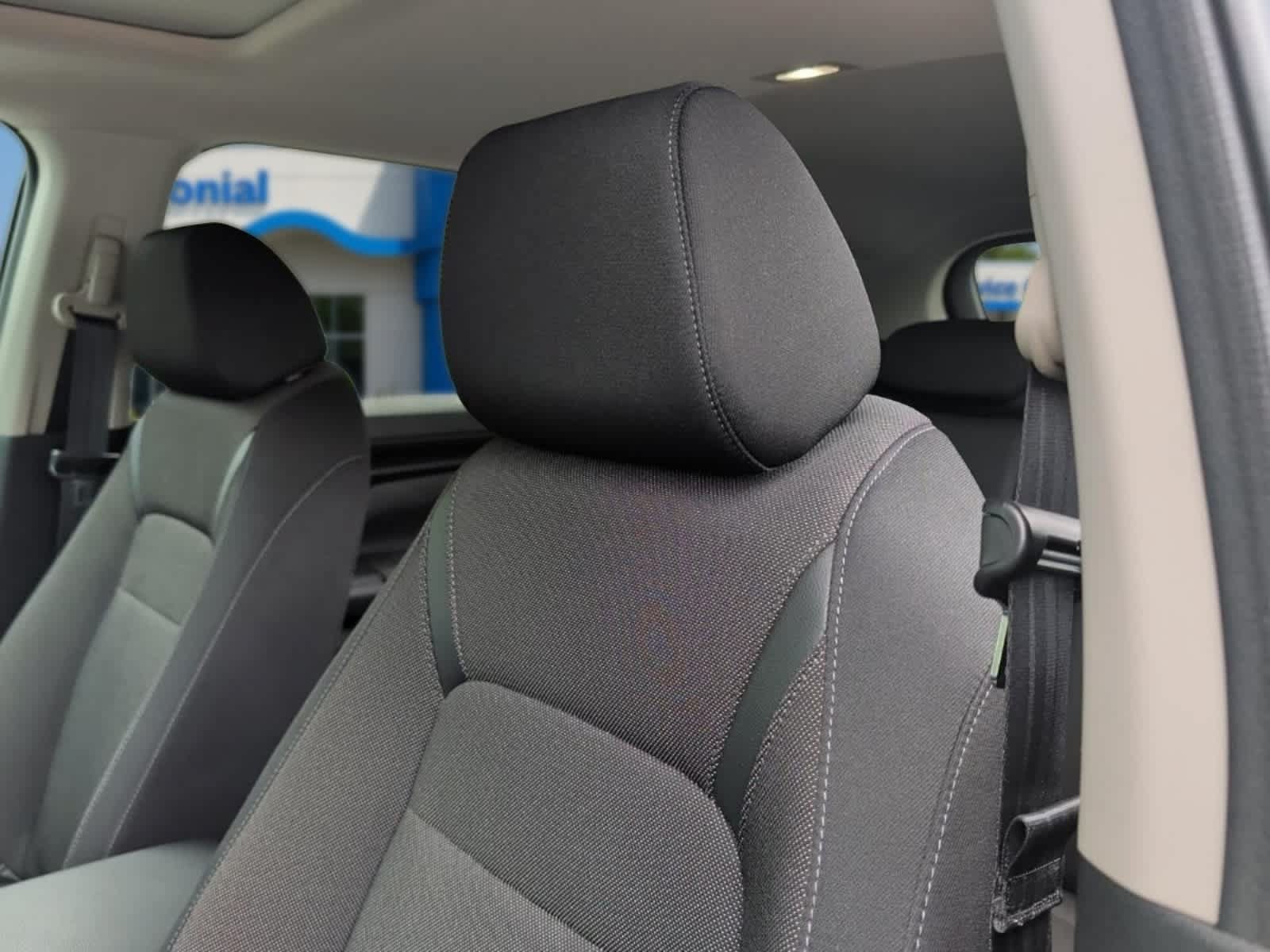 Used 2025 Honda CR-V EX image 15