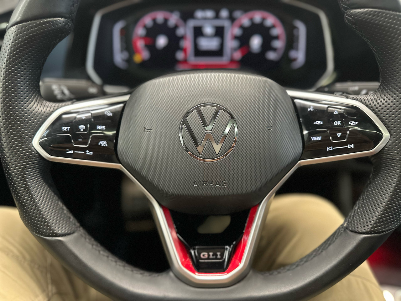 Used 2022 Volkswagen Jetta GLI Autobahn w/ GLI Black Package image 17