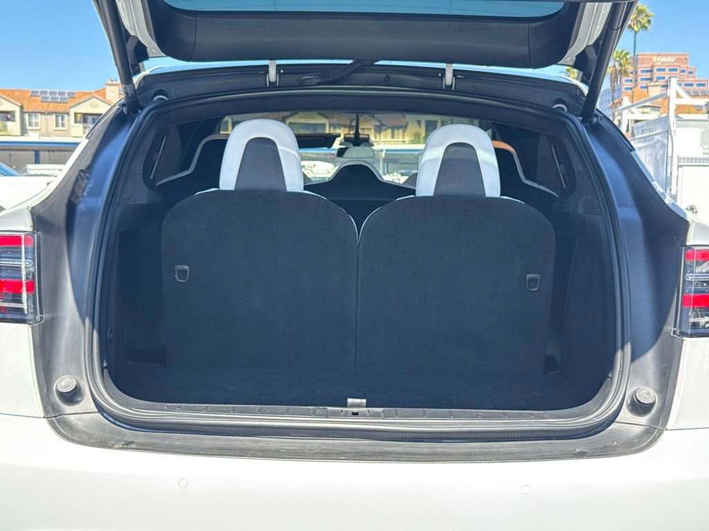 Used 2020 Tesla Model X Long Range image 7