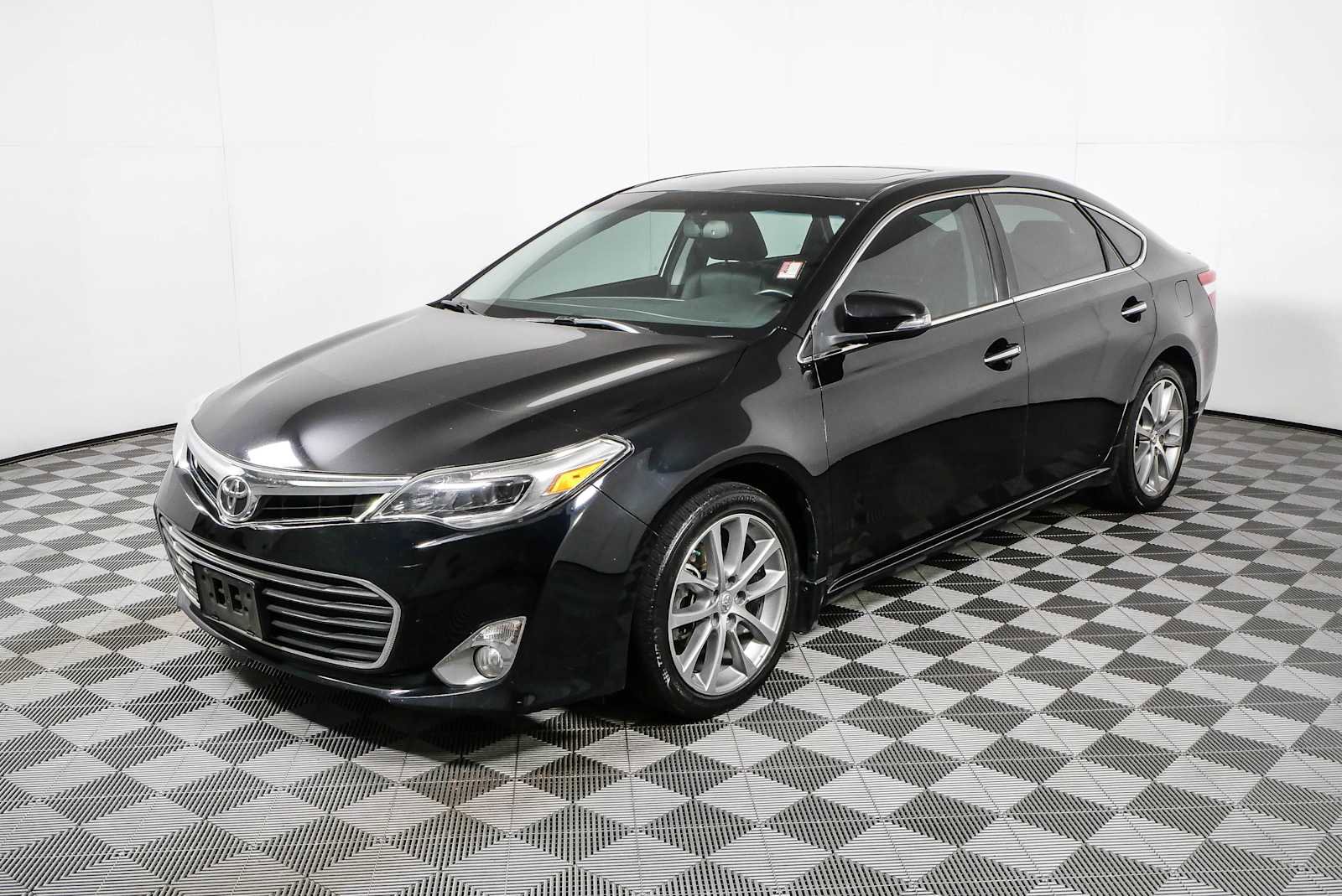 Used 2014 Toyota Avalon XLE Touring FWD image 24