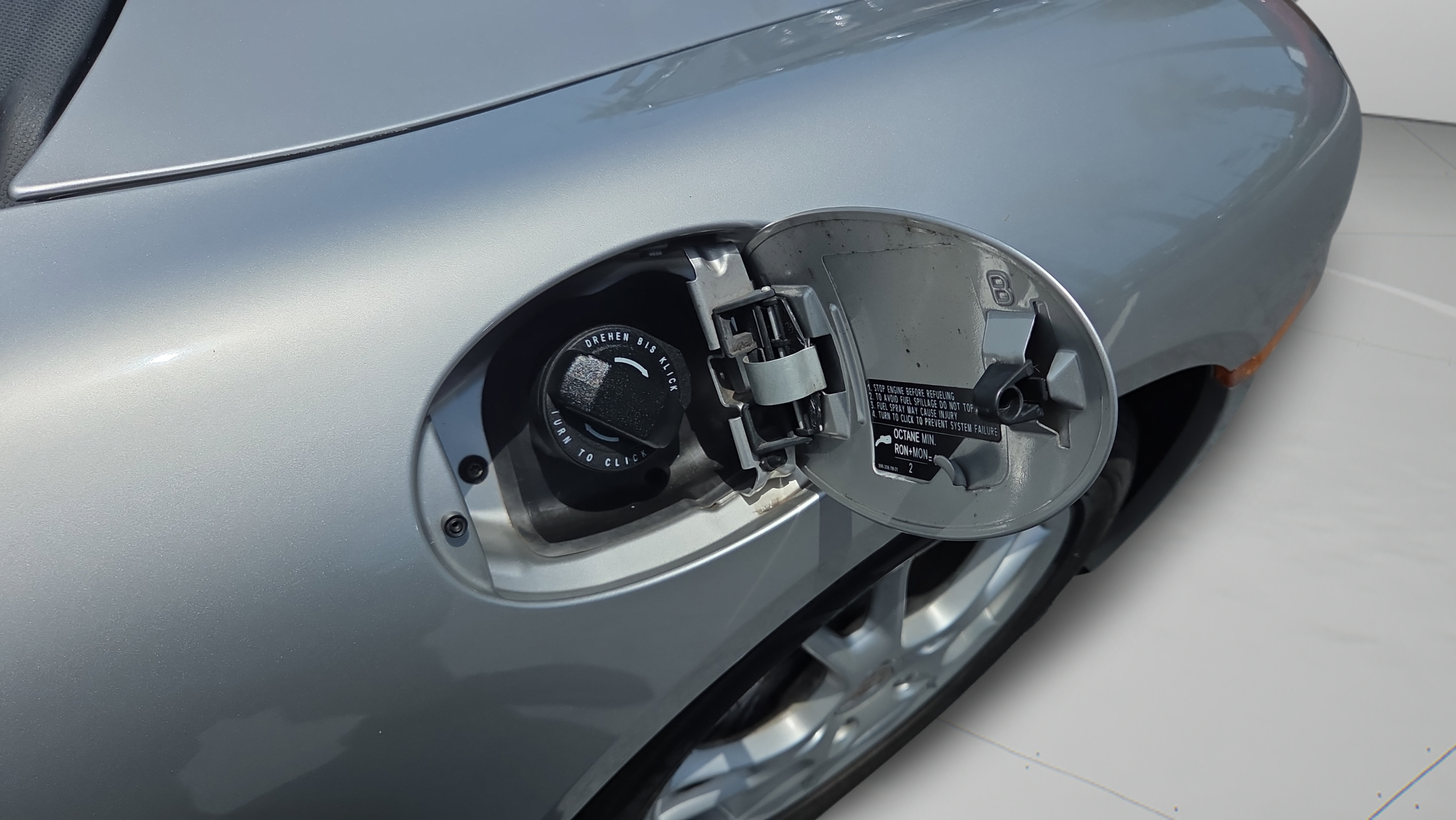 Used 2005 Porsche Boxster RWD image 32
