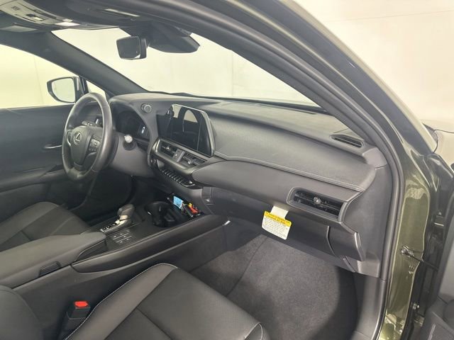 Used 2025 Lexus UX 300h AWD w/ Accessory Package (Z1) image 27