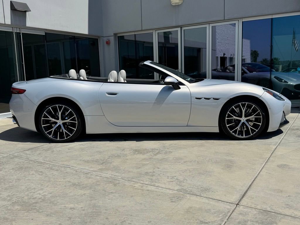 New 2026 Maserati GranCabrio Modena AWD/4WD image 16