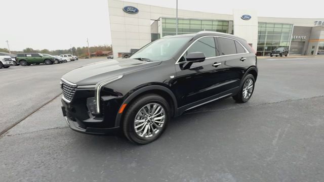 Used 2025 Cadillac XT4 Premium Luxury image 4