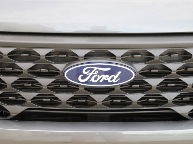 New 2026 Ford Maverick XLT w/ Equipment Group 301A AWD/4WD image 10