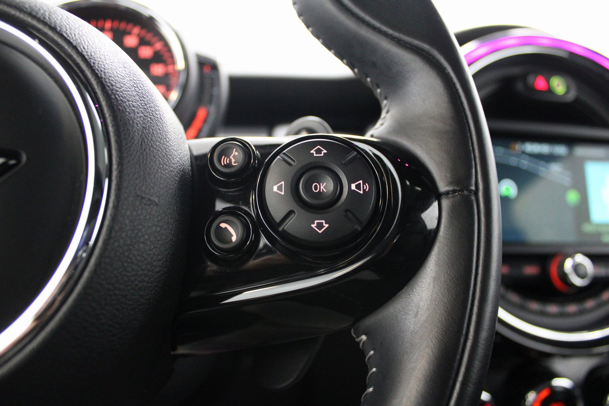 Used 2019 MINI Cooper S image 26