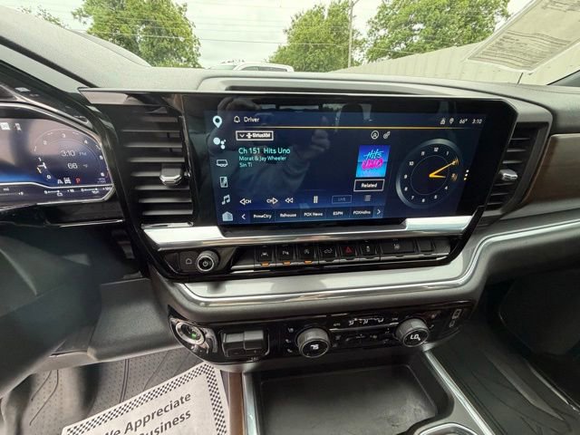 Used 2023 Chevrolet Silverado 1500 High Country w/ High Country Premium Package AWD/4WD image 22