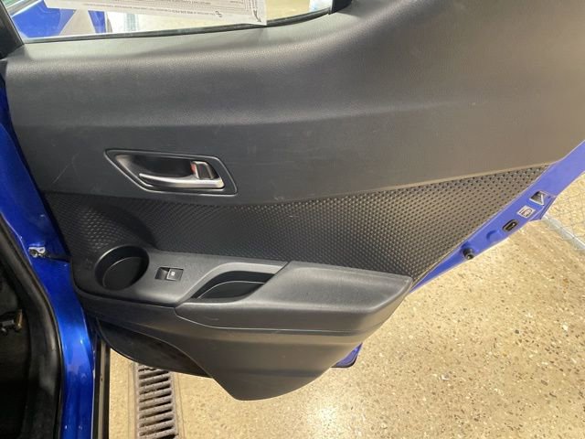 Used 2018 Toyota C-HR XLE image 30