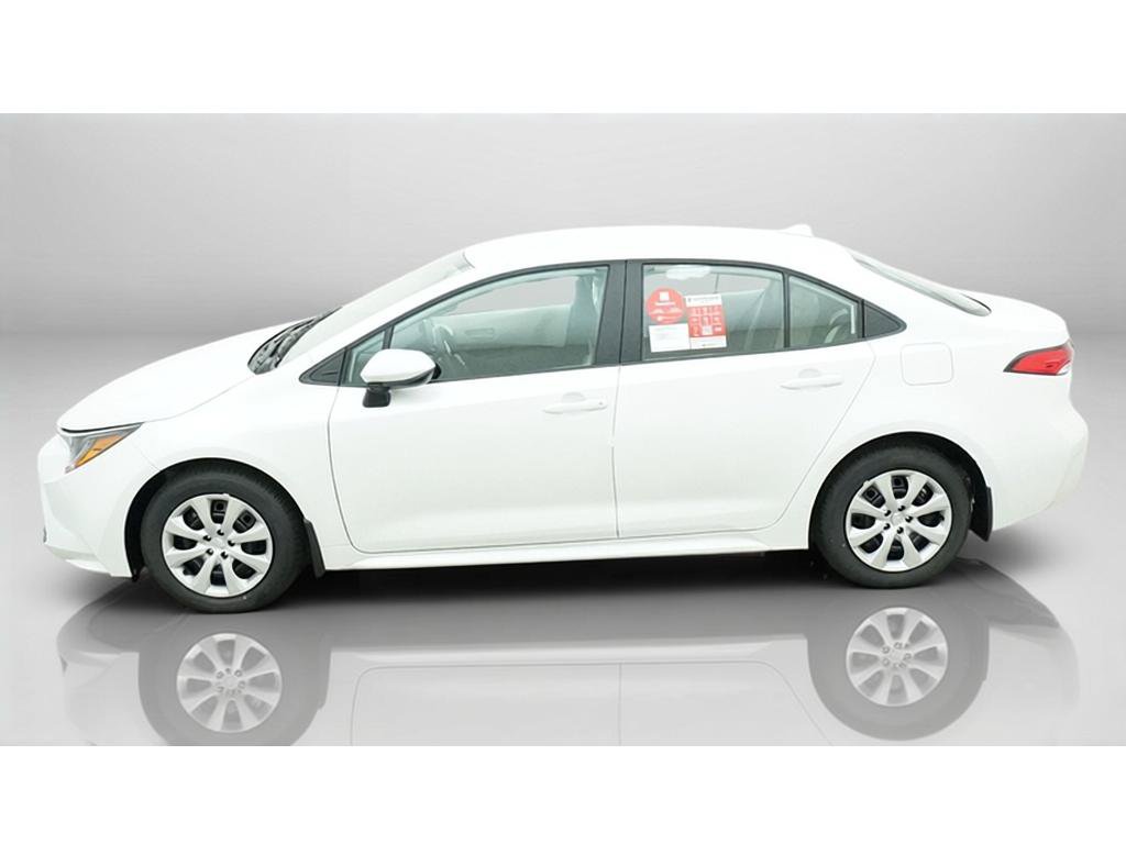 New 2027 Toyota Corolla LE FWD image 3