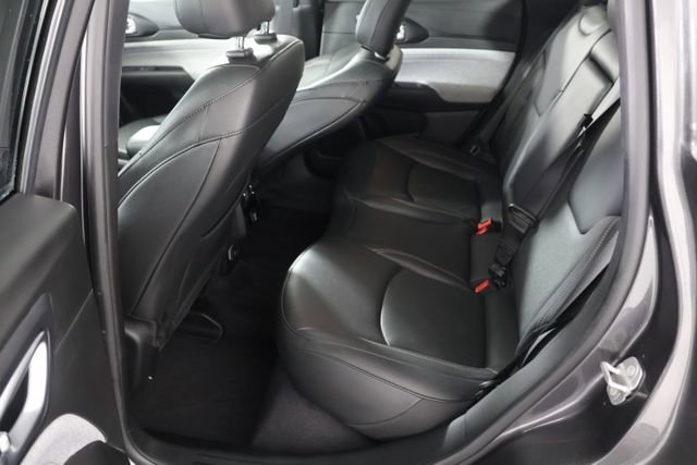 Used 2023 Jeep Compass Latitude image 20