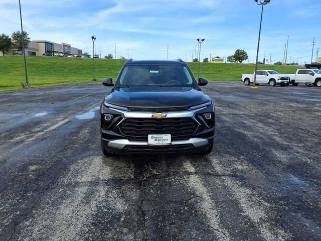 Used 2025 Chevrolet TrailBlazer LT AWD/4WD image 45