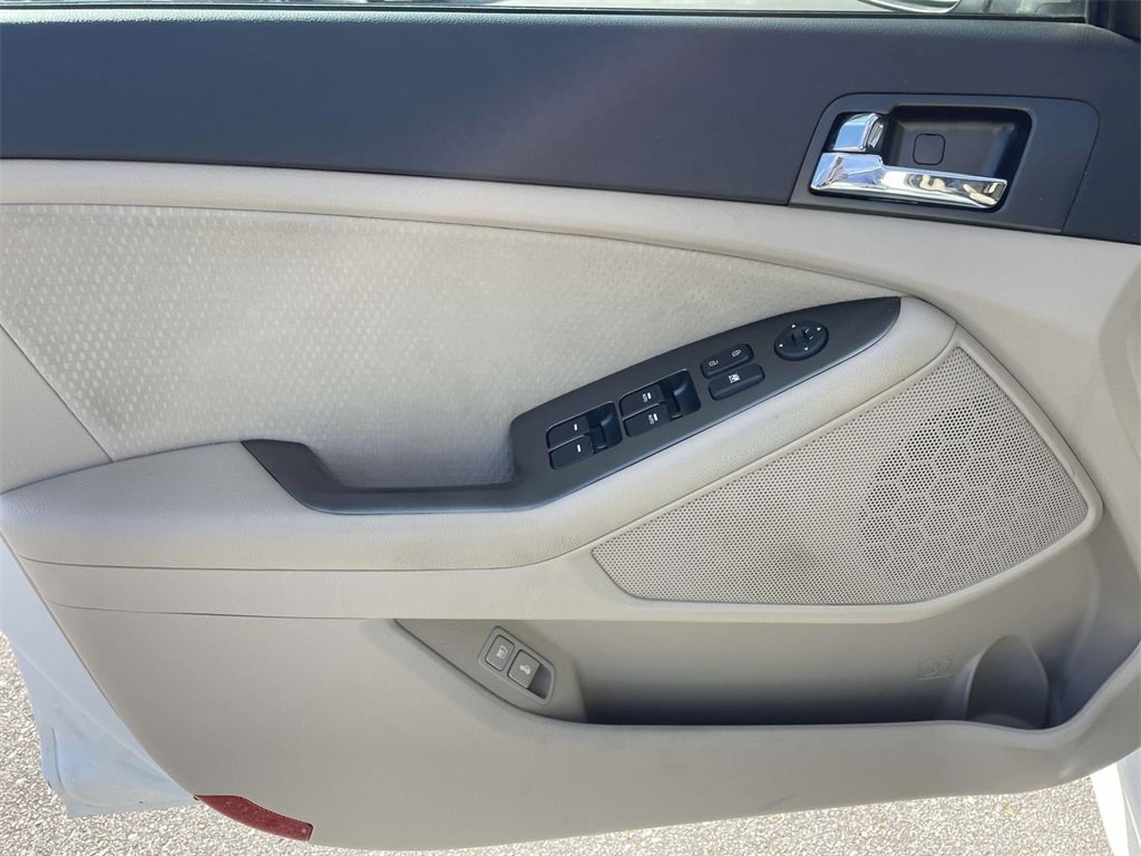 Used 2013 Kia Optima LX w/ Hybrid Convenience Pkg image 17