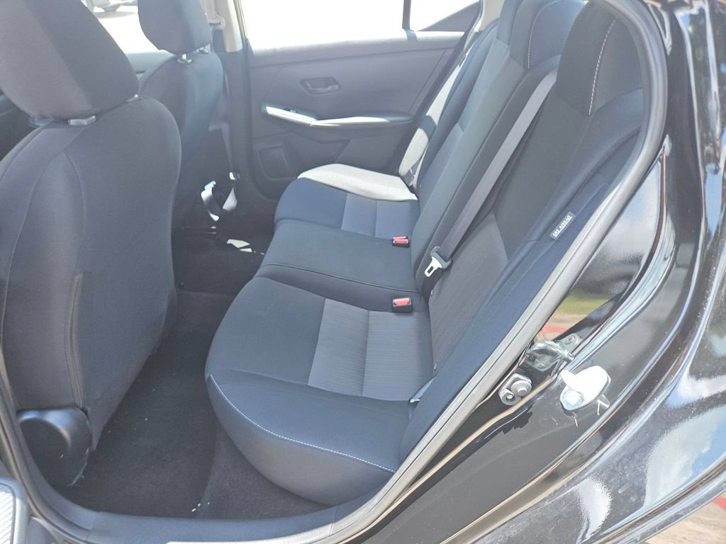 Used 2025 Nissan Sentra SV FWD image 27