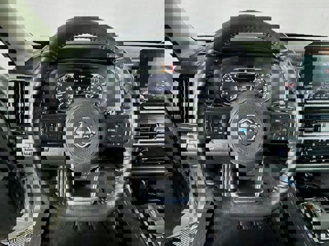 Certified 2024 Nissan Pathfinder SV image 10