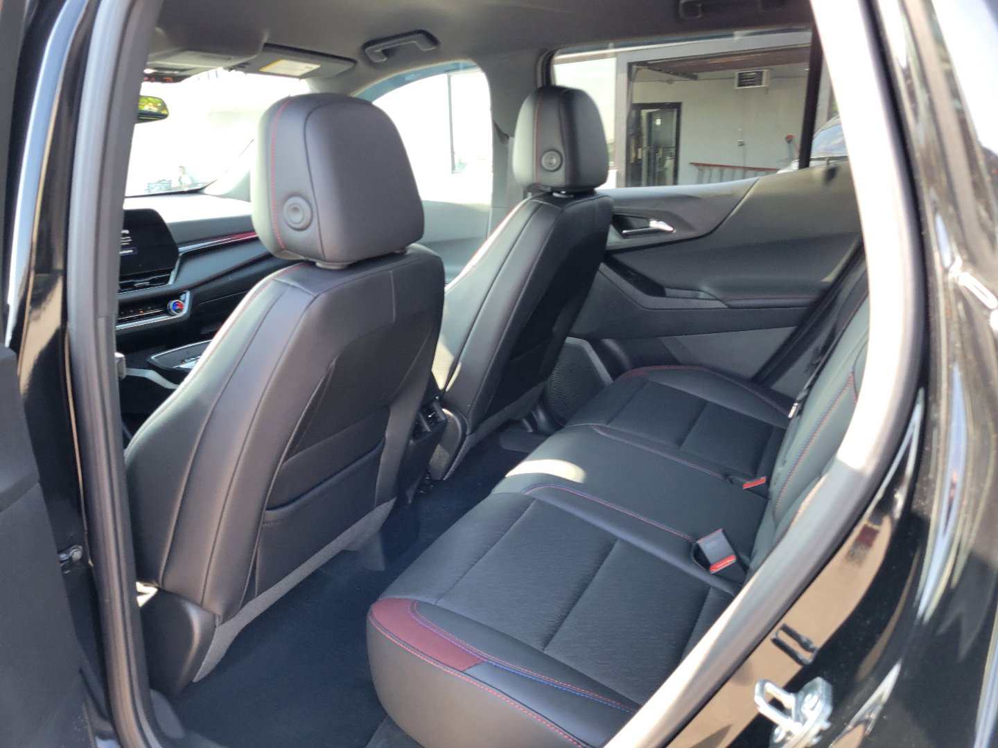 Used 2026 Chevrolet Equinox RS FWD image 15
