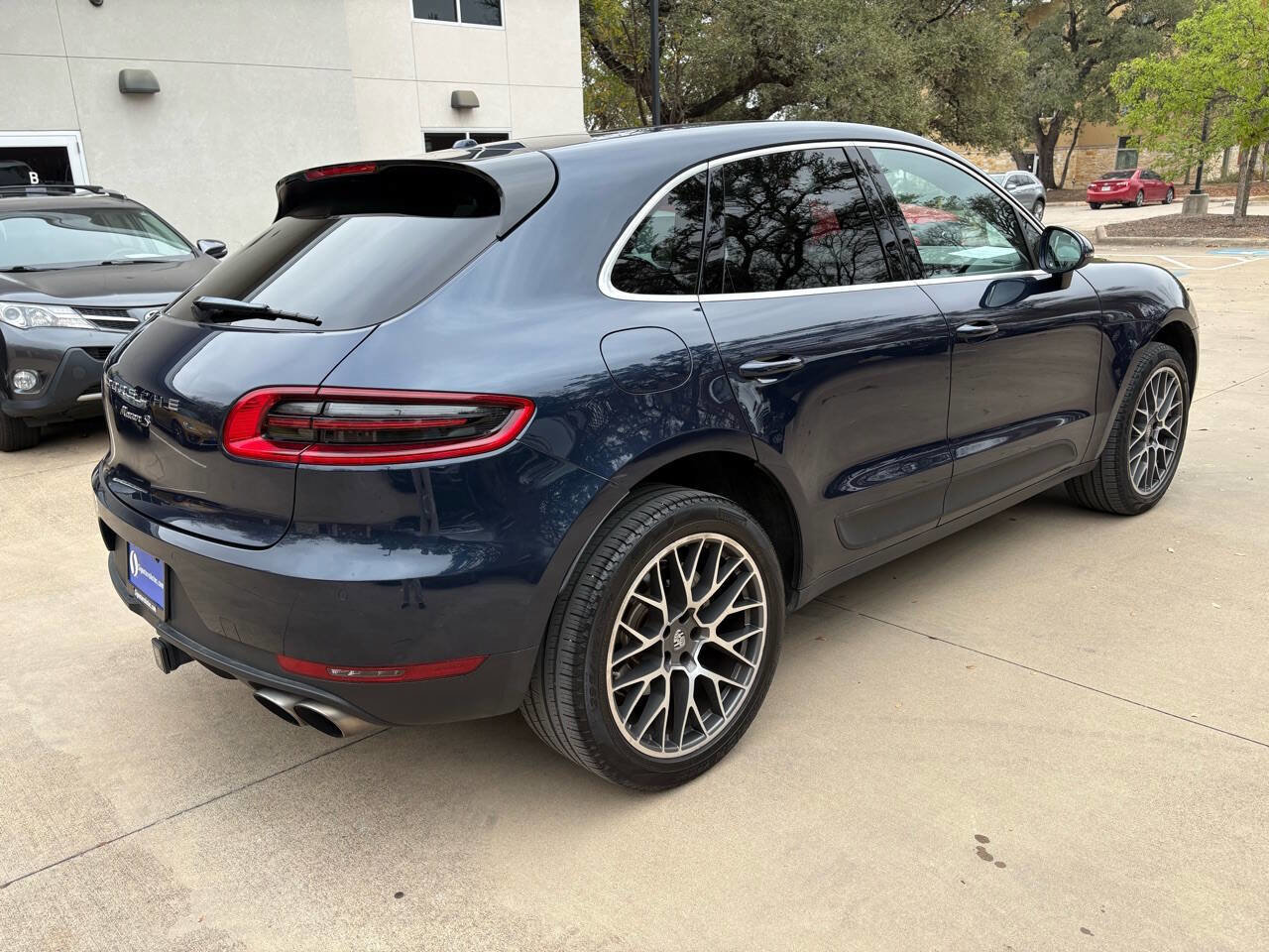 Used 2016 Porsche Macan S AWD/4WD image 4