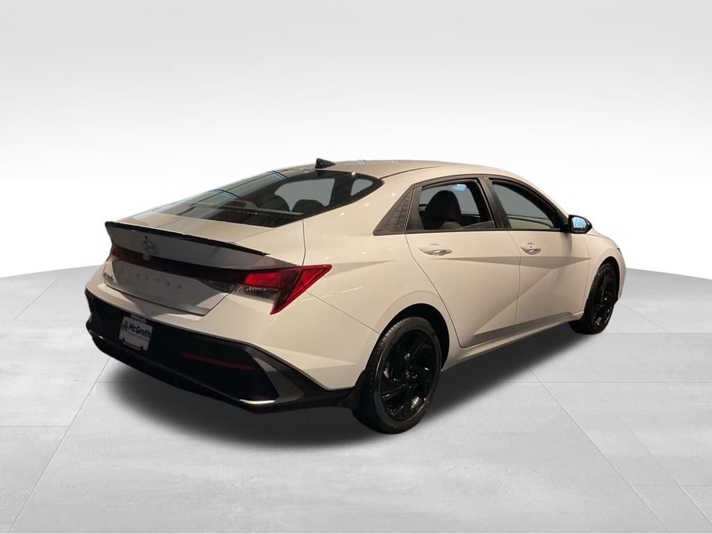 New 2026 Hyundai Elantra Sport image 3