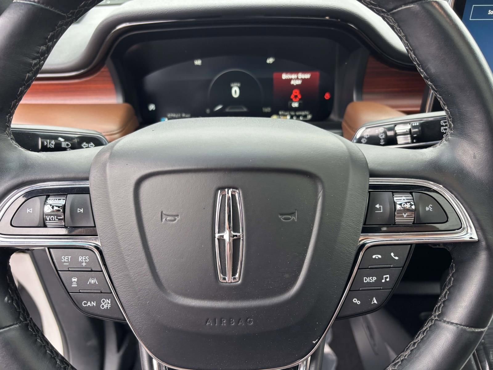 Used 2021 Lincoln Nautilus Reserve image 18