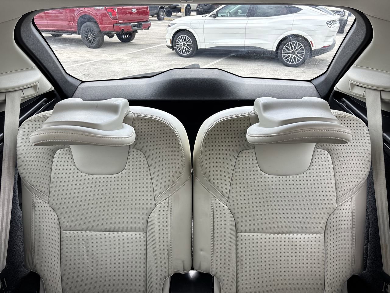 Used 2017 Volvo XC90 T8 Inscription w/ Vision Package image 18