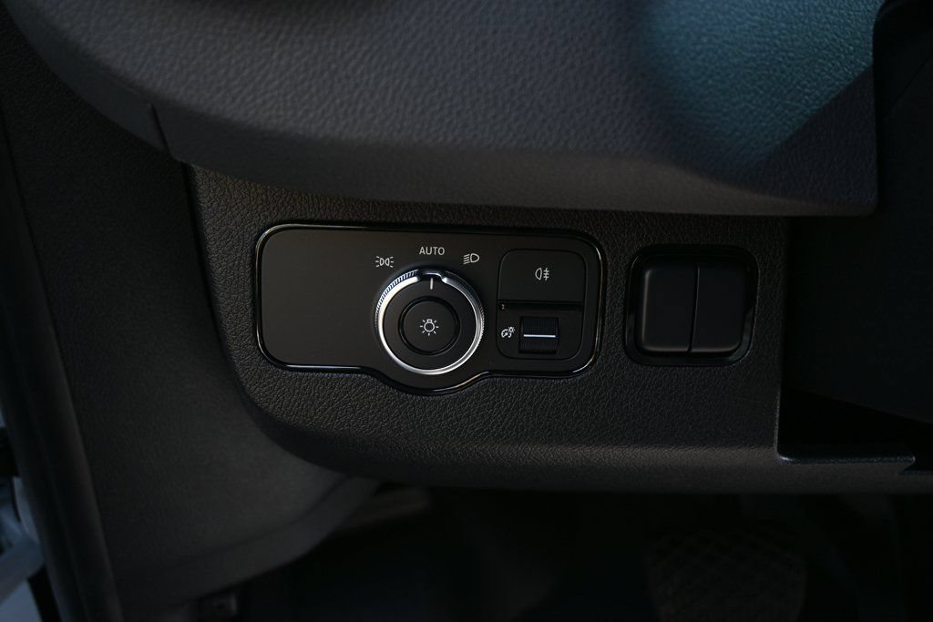 Used 2026 Mercedes-Benz Sprinter 2500 image 9