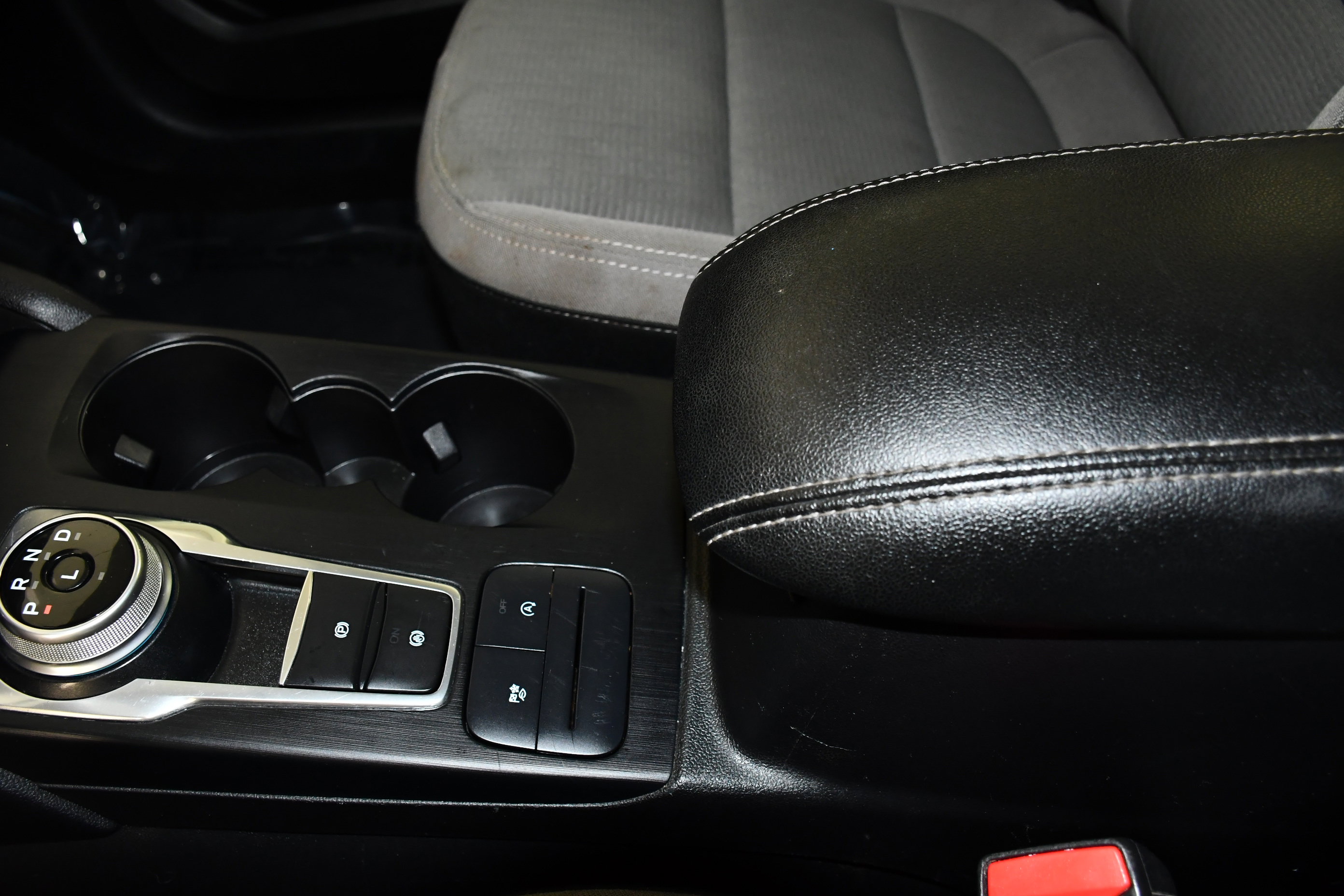 Used 2022 Ford Escape S AWD/4WD image 31