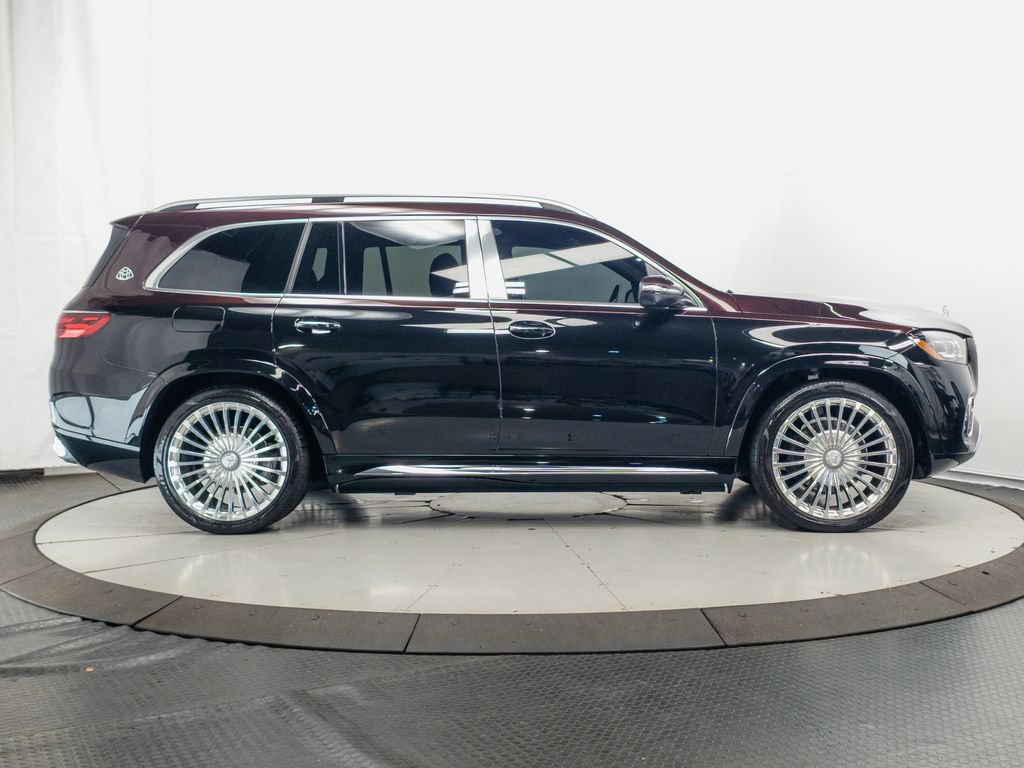 Used 2024 Mercedes-Benz Maybach GLS 600 4MATIC image 34