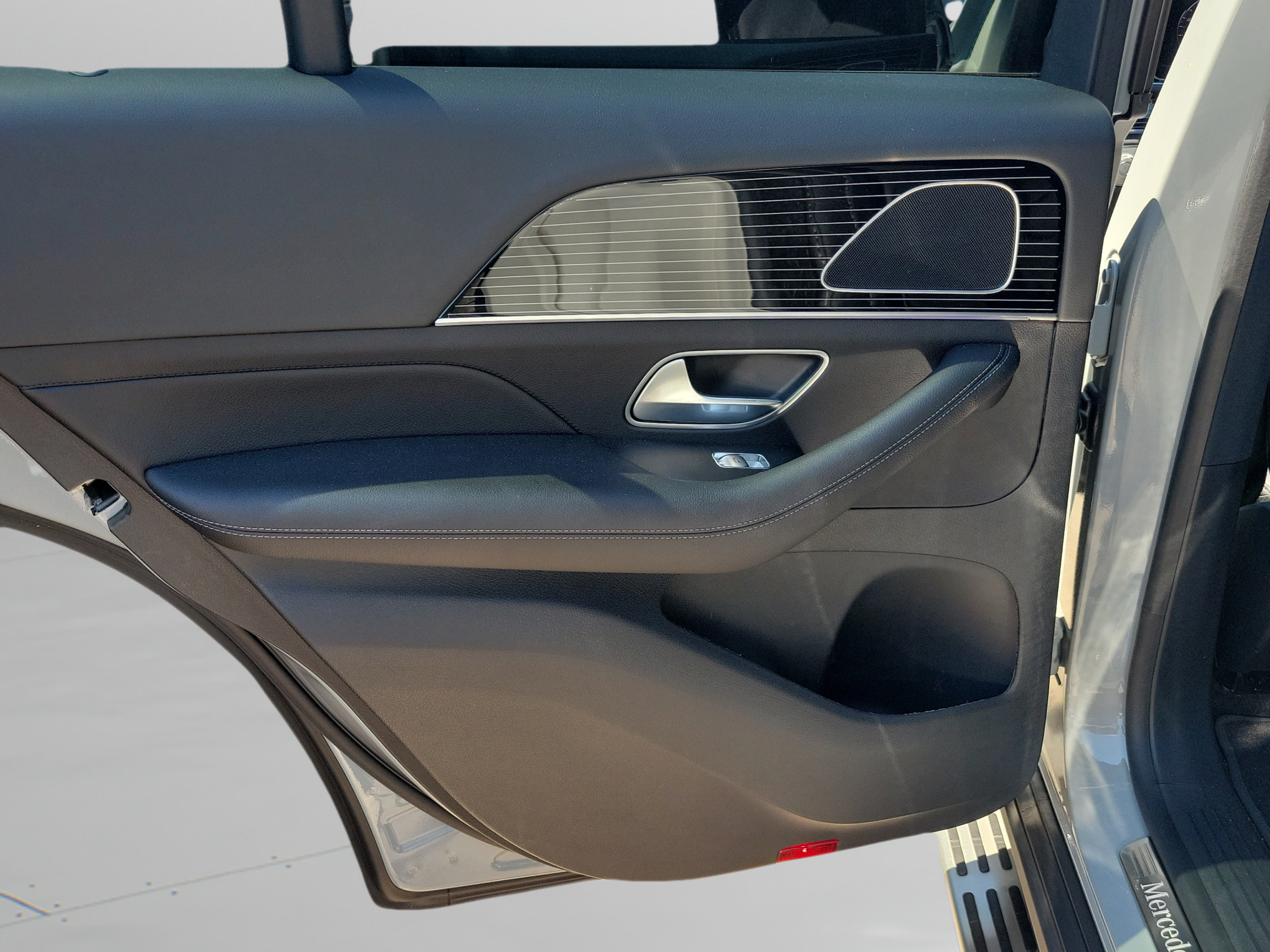 Certified 2024 Mercedes-Benz GLE 450 4MATIC image 6