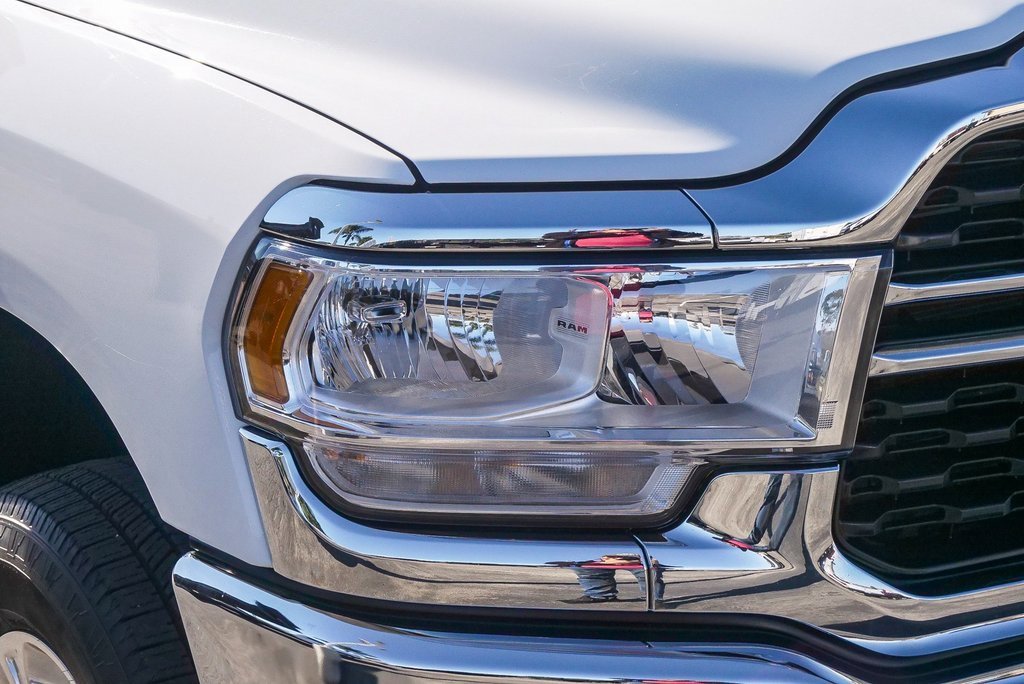 Used 2024 RAM 2500 Big Horn w/ Bed Utility Group image 4