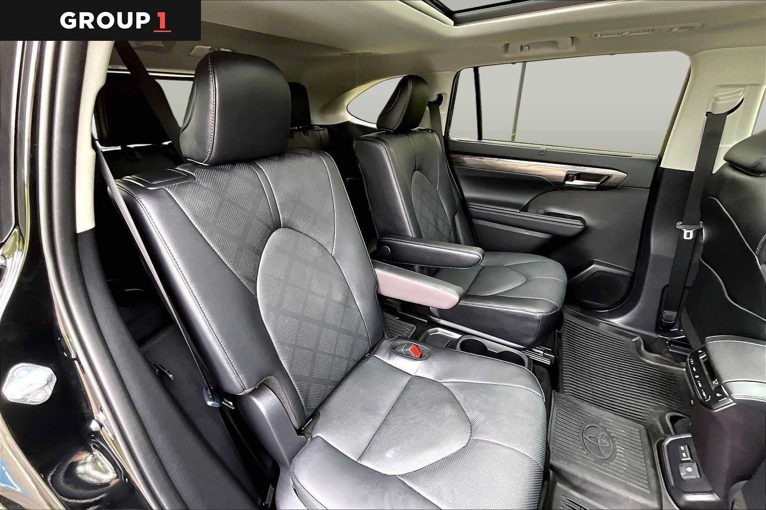 Certified 2025 Toyota Highlander Platinum AWD/4WD image 20