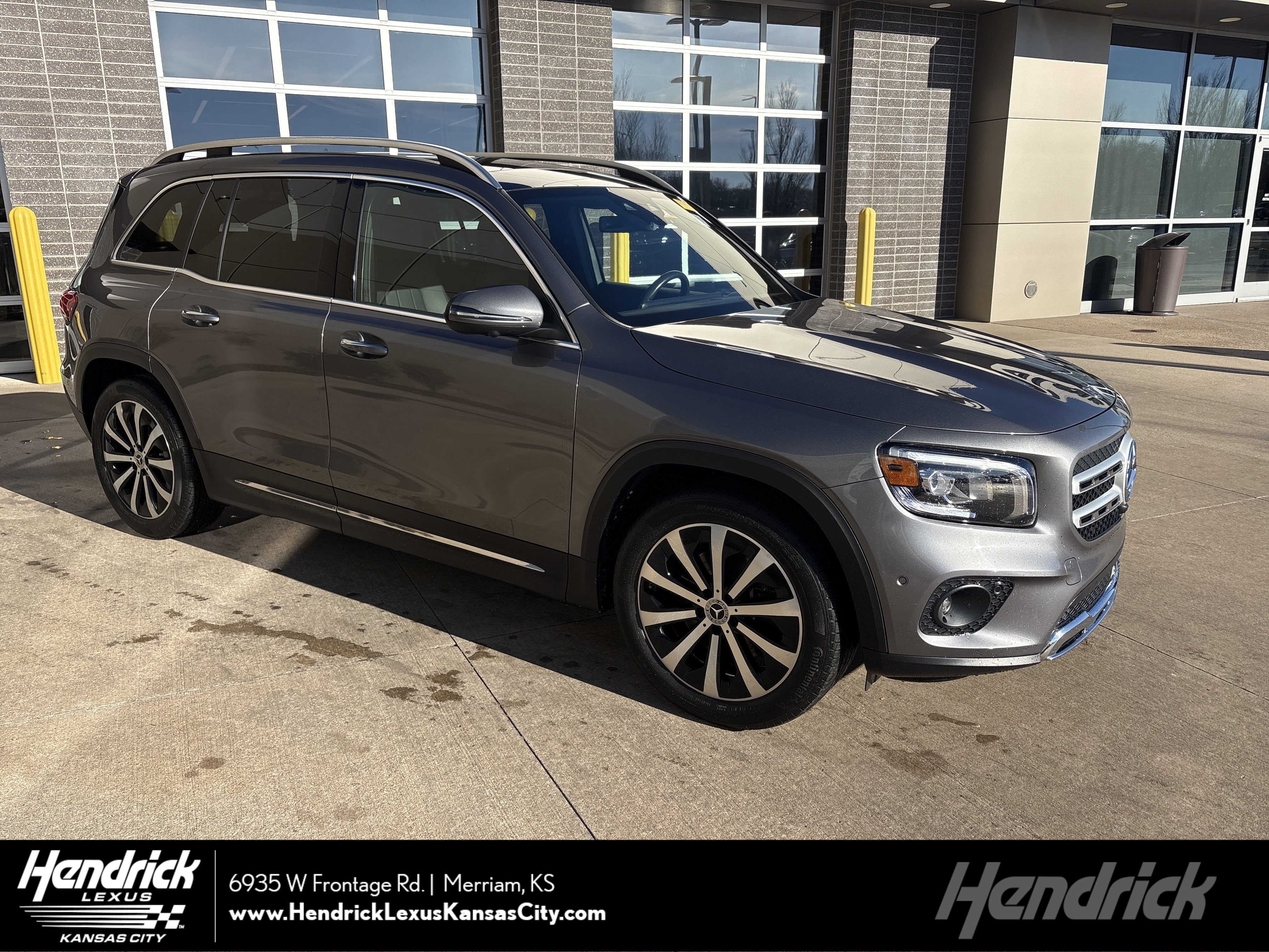 Used 2020 Mercedes-Benz GLB 250 4MATIC image 1