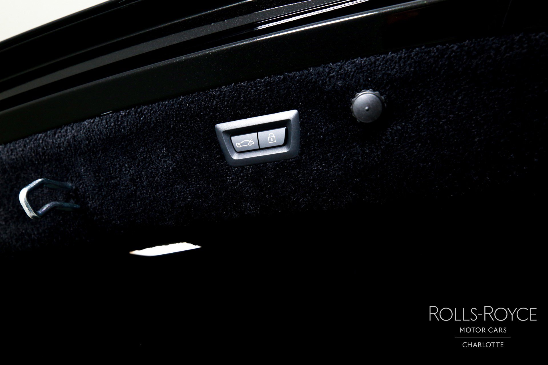 Used 2025 Rolls-Royce Spectre w/ Spectre Launch Package image 21