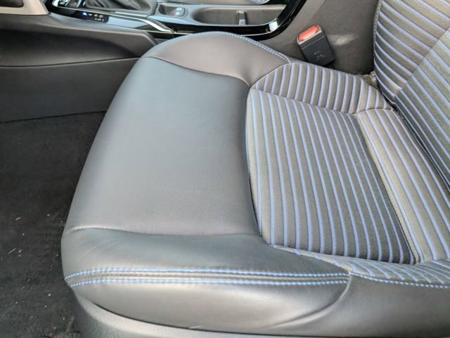 Used 2024 Toyota Corolla Cross XSE image 24